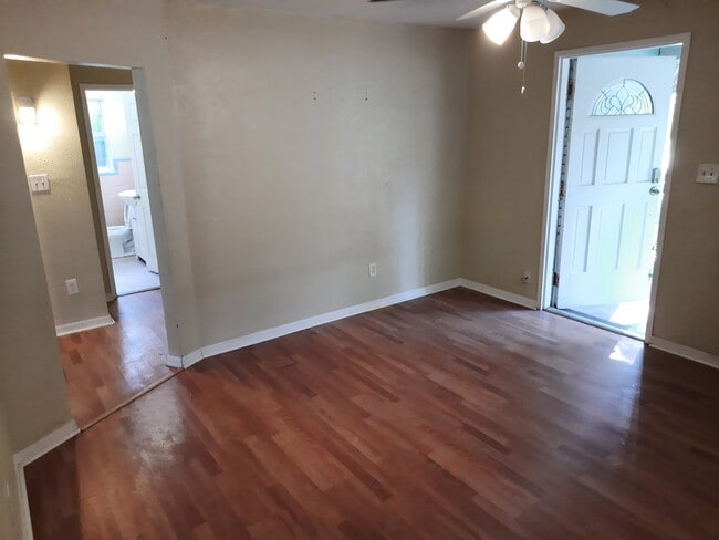 Photo - 1518 E Ellicott St