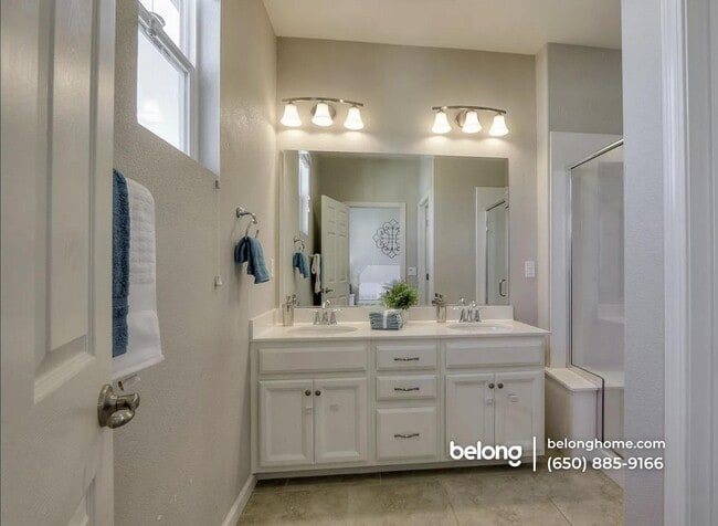 Photo - 1582 McCandless Dr