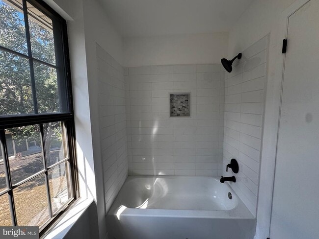 Photo - 632 Foxton Ct