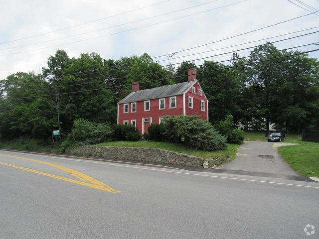 Building Photo - 12 Dover Rd Rental