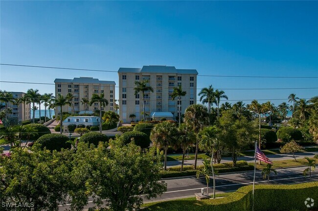 Building Photo - 1300 Gulf Shore Blvd N Unit 406 Rental