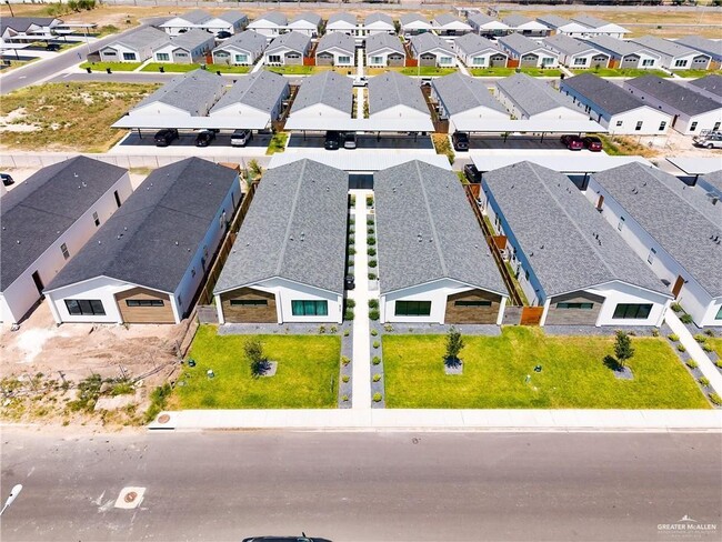 2700 Mockingbird Rd Unit 1