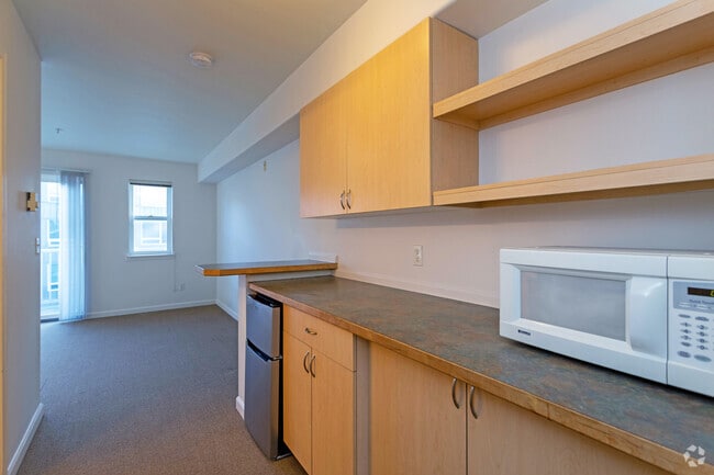 Studio - 265SF