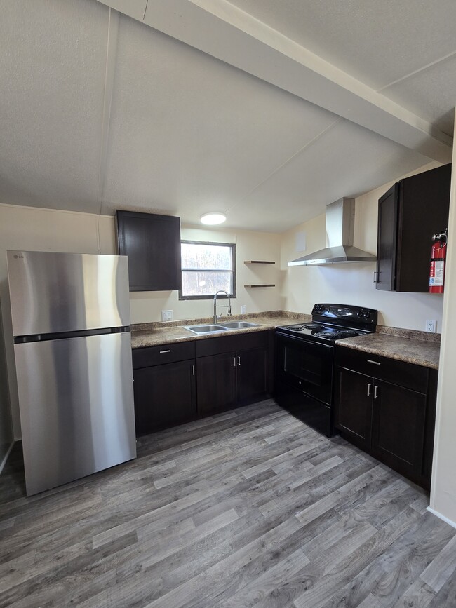 Kitchen - 1214 Old Maplehurst Rd Casa