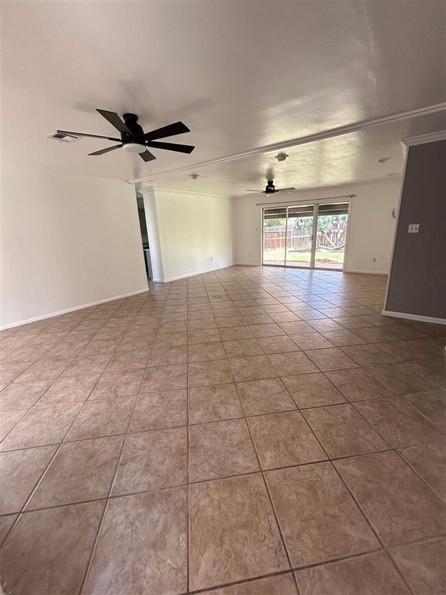 Photo - 2717 NW Central Dr