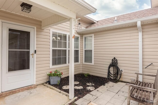 Photo - 617 Hanley Downs Dr