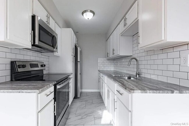 Photo - 55 Carroll St