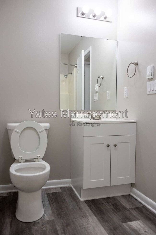 Photo - 1121 E Lincoln St