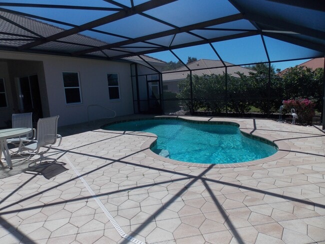 Photo - 1289 N Hunt Club Dr House