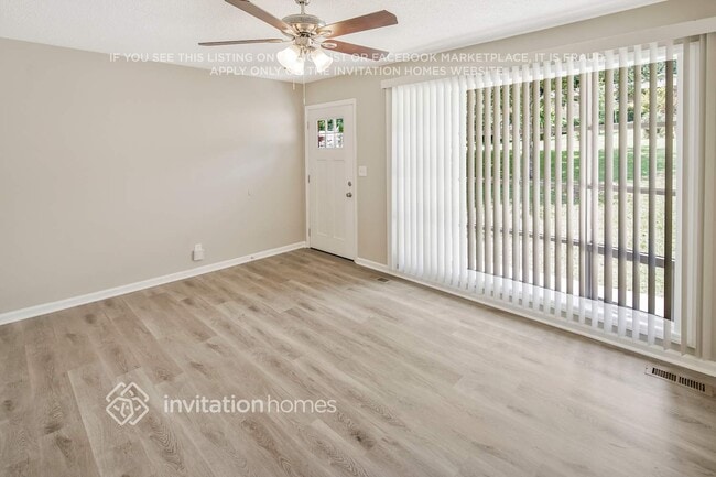 Photo - 2642 Hill Ln