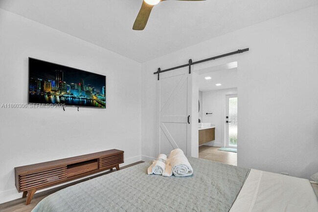 Photo - 1616 NE 16th Ave