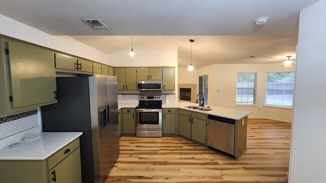 Photo - 8625 Laredo St