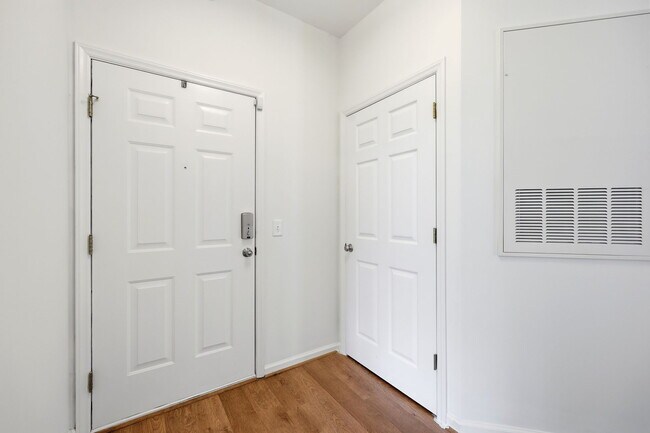 Photo - 1224 Claret Ln