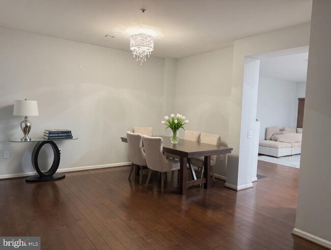 Photo - 43573 Helmsdale Terrace