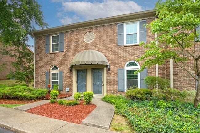 Photo - 127 Lakebrink Dr