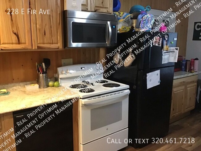 Photo - 228 E Fir Ave