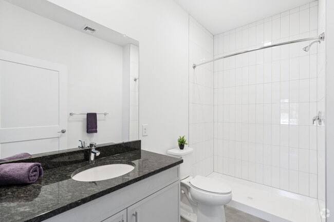 2BR, 2BA - 1,115SF - Primary Bathroom