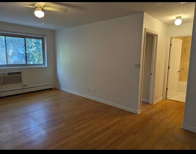 Photo - 1415 W Lunt Ave