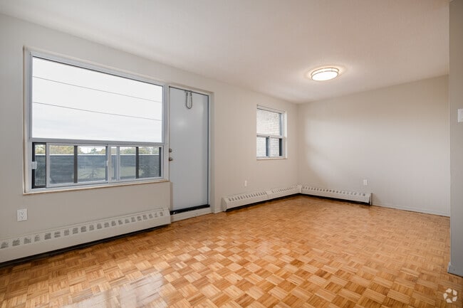 2BR, 1BA