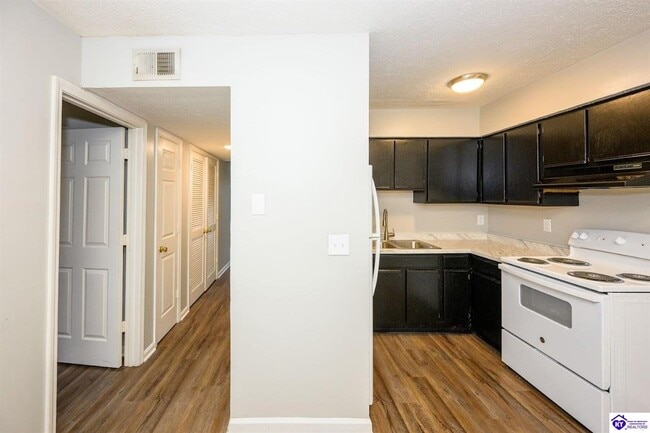 Photo - 621 Stewart St Unit 108