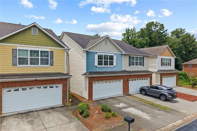 Photo - 1058 Treymont Ln SW