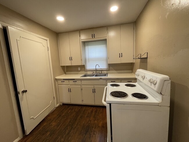 Photo - 602 W Oklahoma Ave