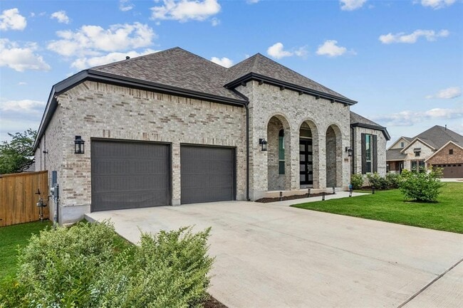 Photo - 104 Rainbow Vly Trl