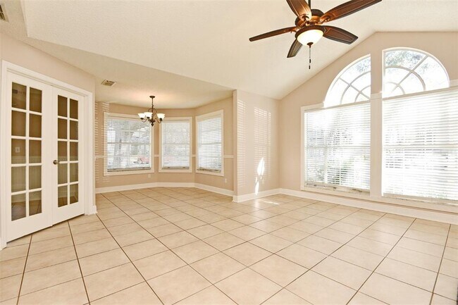 Photo - 952 Bird Bay Ct Unidad 100