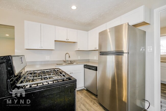 Photo - 5031 Alex St