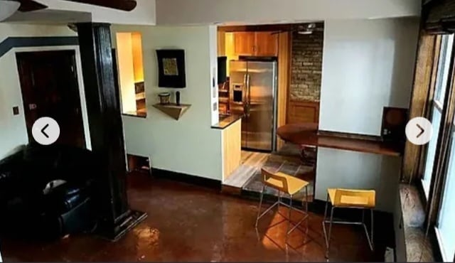 Building Photo - 6257 N Sheridan Rd Unit B Rental