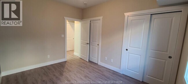 Photo - 550 Sandison St