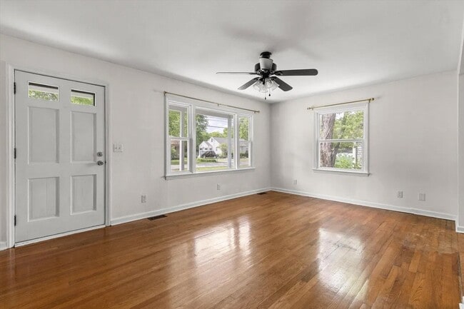 Photo - 1604 E Ridge Ave