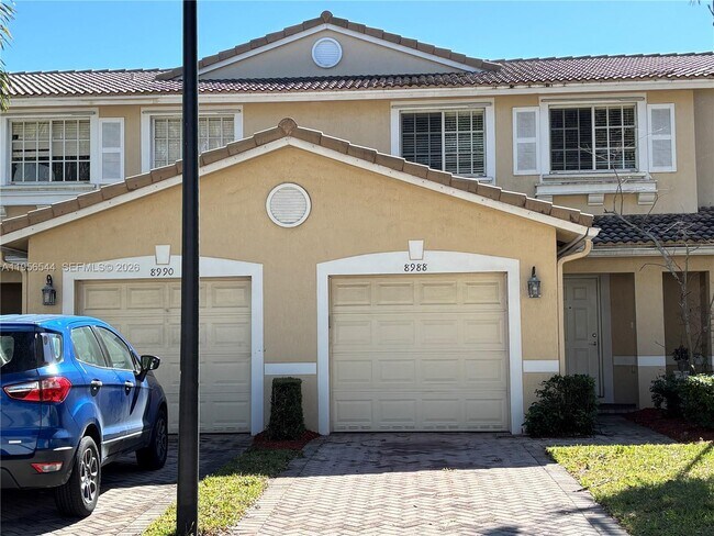 Photo - 8988 Chambers St