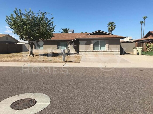 Building Photo - 4818 W Christy Dr Rental
