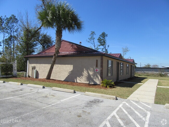 Building Photo - 1420 New York Ave Rental