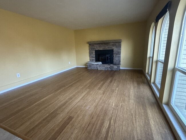 Photo - 3085 W 5685 S