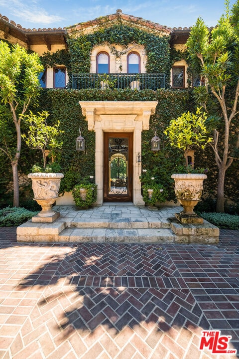 Photo - 1550 Amalfi Dr