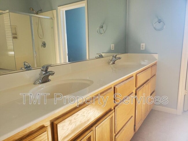 Photo - 8814 Wheelton Rd