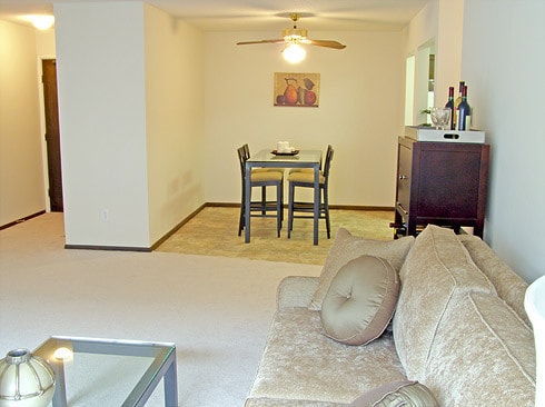 CEDAR RIDGE APARTMENT HOMES
