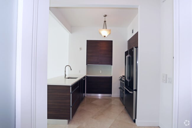 1BR1BA Office kitchen