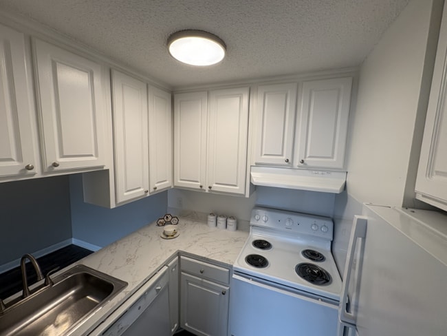 Photo - 1005 Hickory Hill Ln Unit A205
