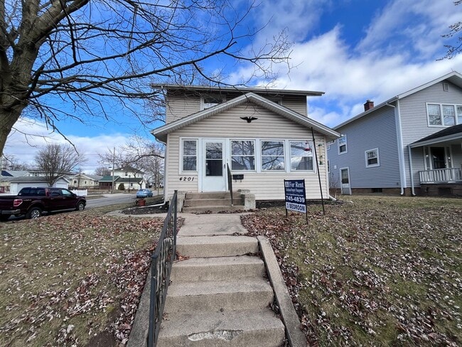 Building Photo - 4201 S Wayne Ave