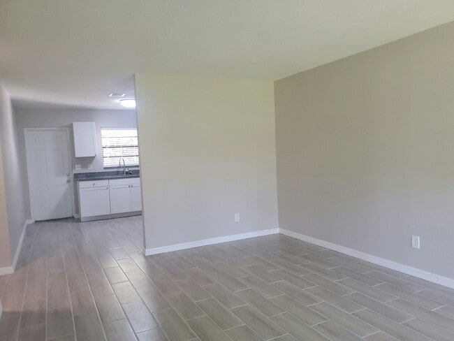 Photo - 3302 S 7th St