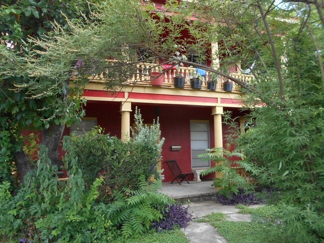 106 E Mary St Unit A
