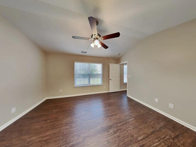 Photo - 2146 Clear Brook Dr