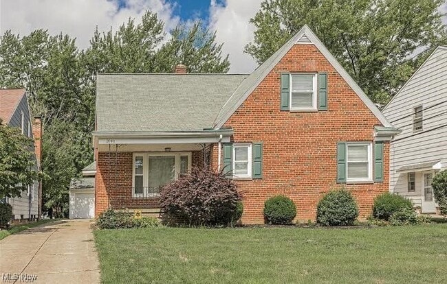 Photo - 2048 Campus Rd House