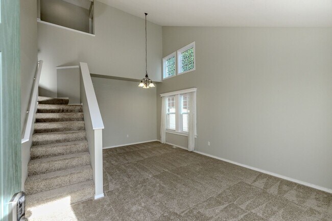 Photo - 4 Bedroom Lakeland Hills Home