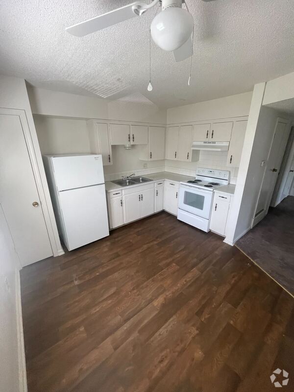 Building Photo - 1415 W Maple Ave Unit 1409G Rental