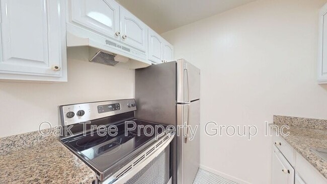 Photo - 406 Van Buren Ave