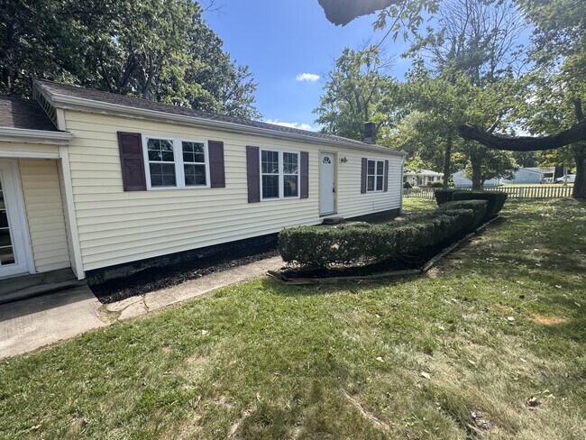 Photo - 821 County Rd 1625 N